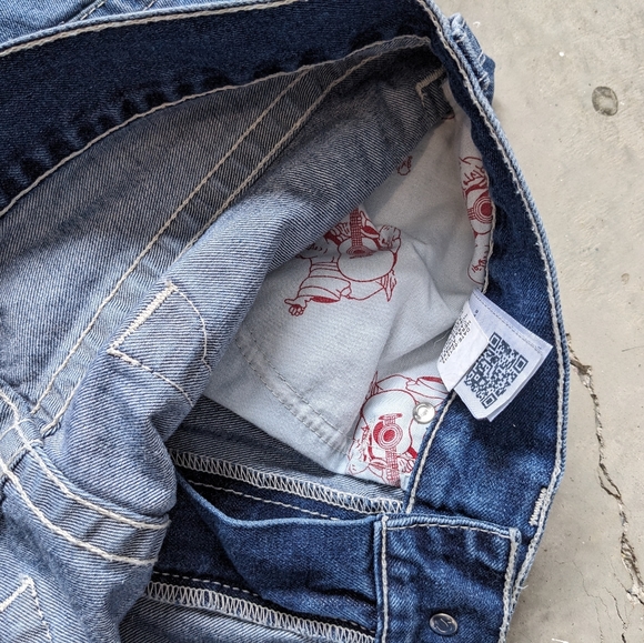 True Religion - Straight Cut Jeans - Picture 6 of 6